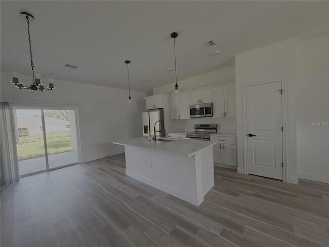 Photo - 1852 W Quaker Ln