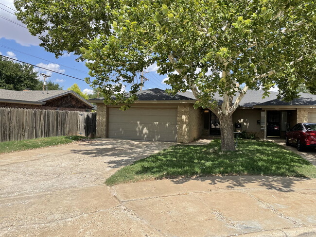 Spacious Duplex on a quiet cul-de-sac street - Spacious Duplex on a quiet cul-de-sac street Apartment