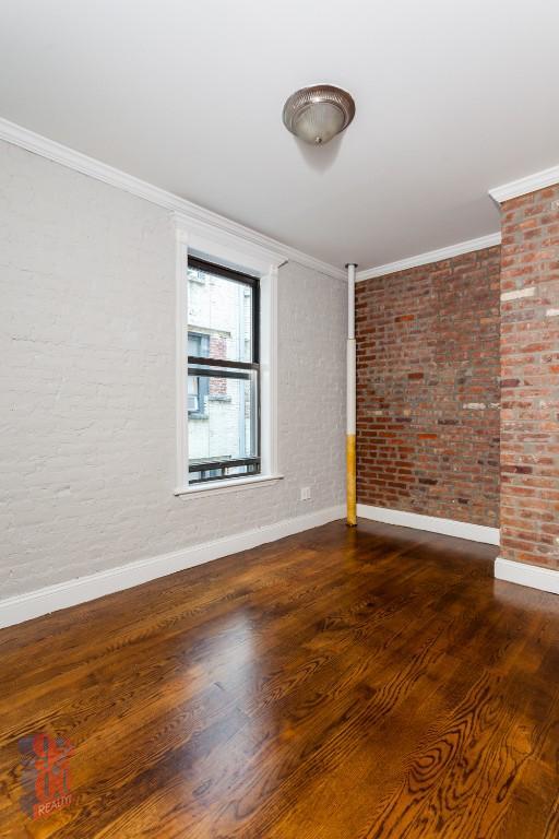 Building Photo - 346 E 18th St Unit 2D Rental