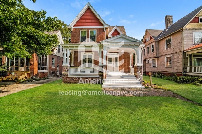 Photo - 519 E Frye Ave