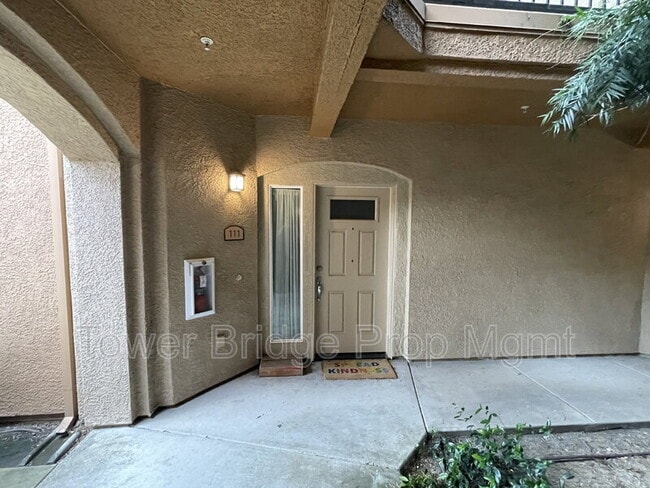 Photo - 1900 Danbrook Dr Unidad #111