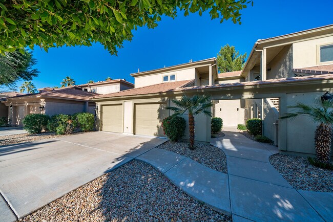 7401 W Arrowhead Clubhouse Dr