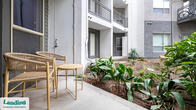 Photo - 810 W St Johns Ave Unidad 1071