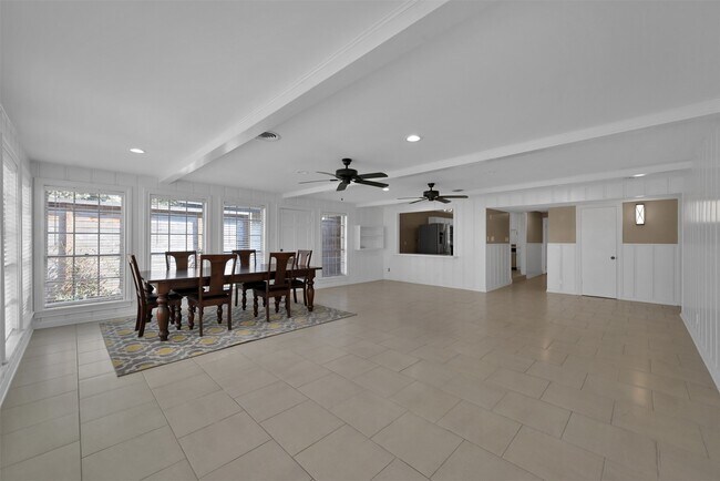 Photo - 416 Milwaukee St