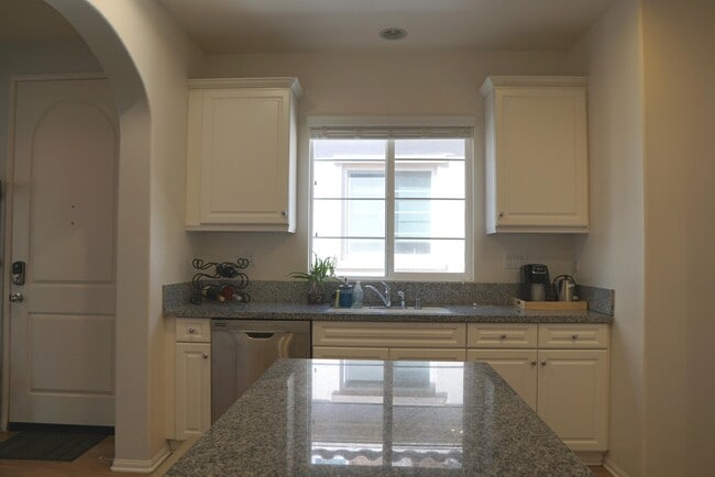 Photo - 637 Calle Vibrante