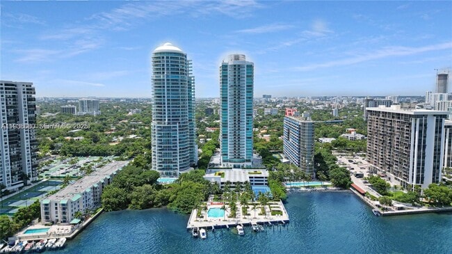 2101 Brickell Ave
