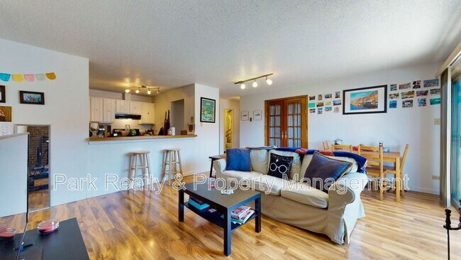 Photo - 555 E 10th Ave