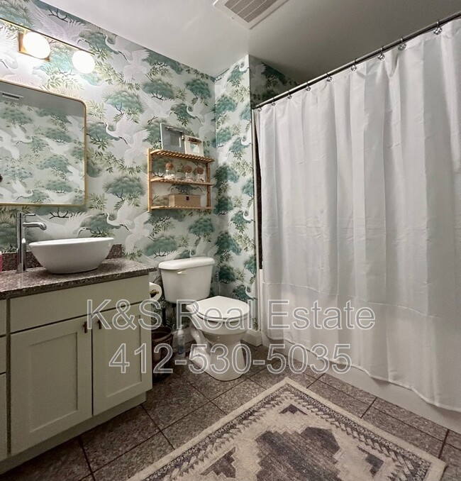 Photo - 306 Fourth Avenue - Unit 302 Unidad 302