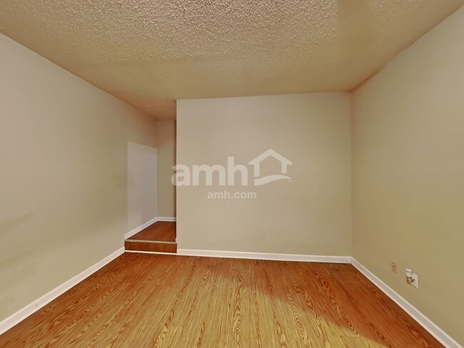 Photo - 2114 Serenity Dr NW