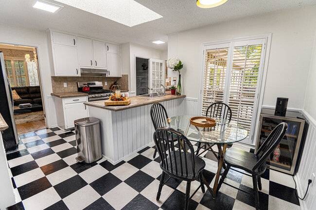 Photo - 2624 Chandalar Ln