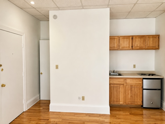 Photo - 415 Beacon St Unit 1