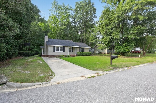 Building Photo - 151 Meadow Wood Dr