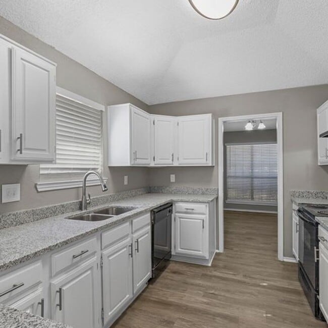 Photo - 4043 St Christopher Ln Unit 4045