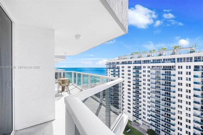 Photo - 2401 Collins Ave Unit 1906