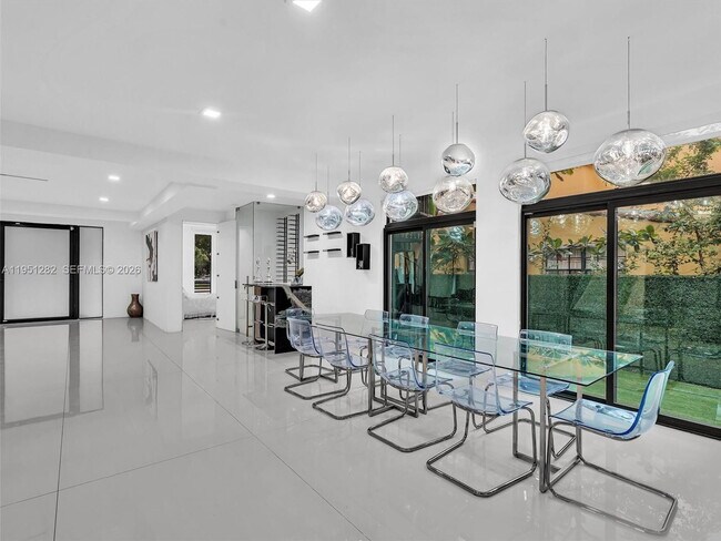 Photo - 3010 Alton Rd