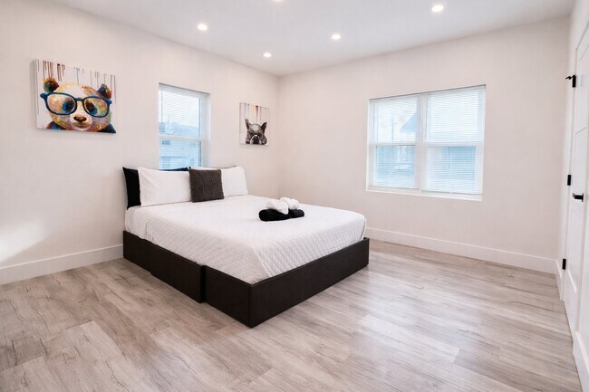 617 Riverview Blvd Unit 4