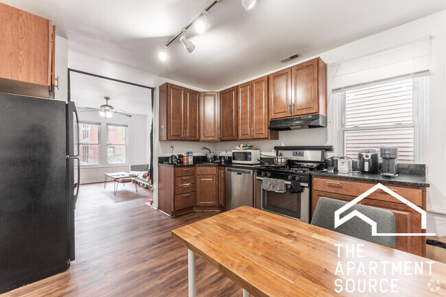 Building Photo - 2616 N Marshfield Ave Unit 2F Rental