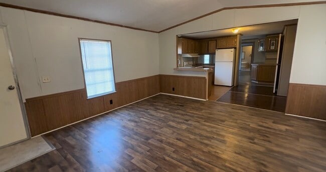 Photo - 115 Mary Ave