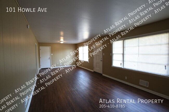 Photo - 101 Howle Ave