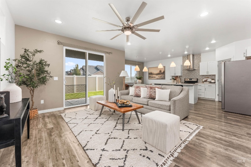 Photo - 1983 W Bella Ln