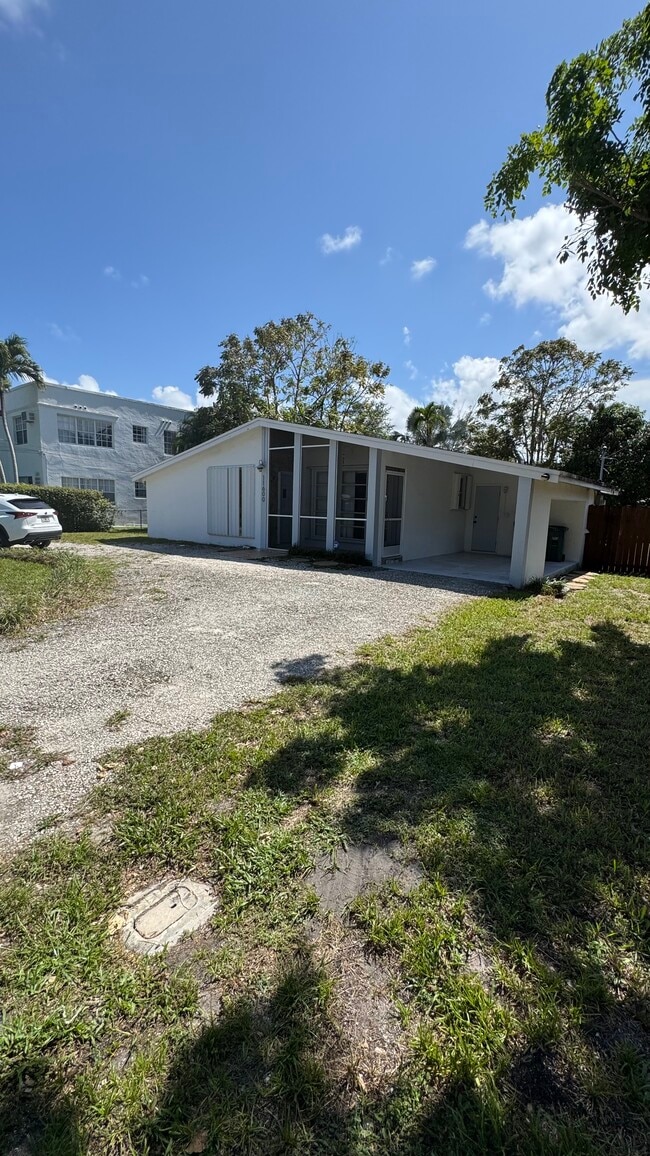 Photo - 11600 NE 6th Ave House