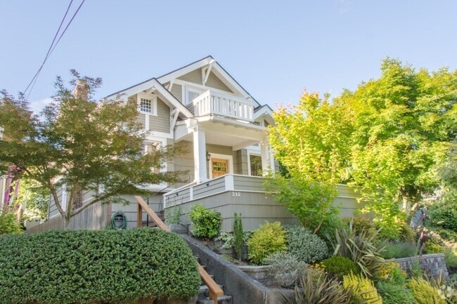 Building Photo - 4Bd/2.75Ba Seattle House