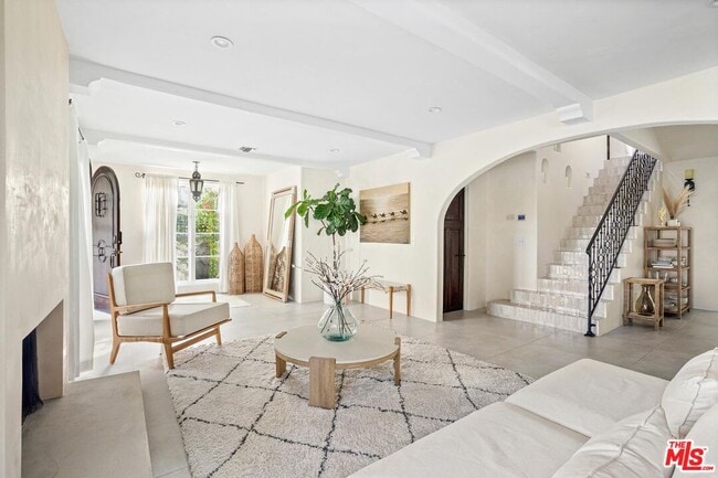 Photo - 4267 Murietta Ave