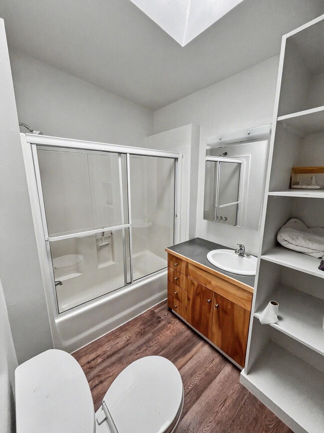 Photo - 9330 Emerald Dr