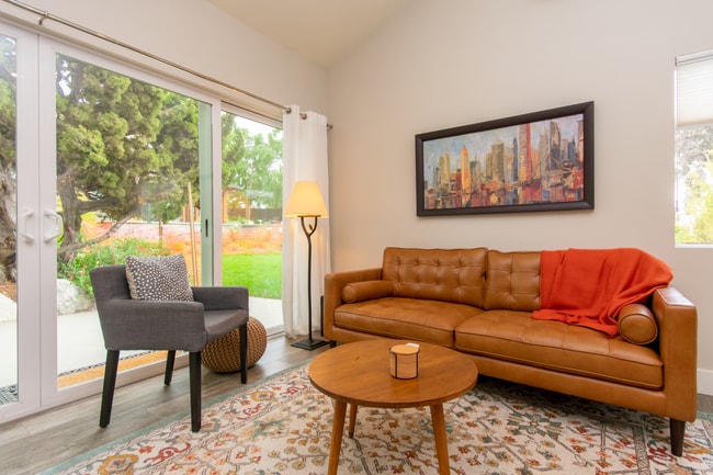 Building Photo - Beautiful Fully Furnished 1 Bd Rental!