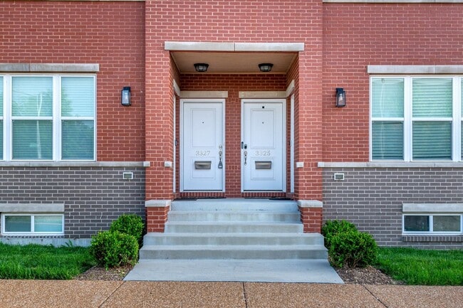 Photo - GRADUATE STUDENTS!! 2 Bed 2 Bath Near SSM Cardinal Glennon, St. Louis University
