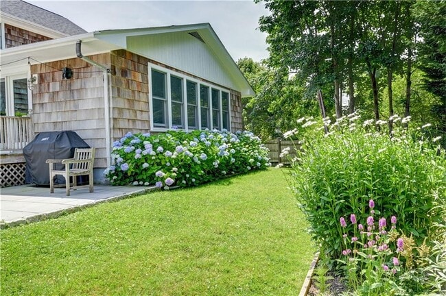 Photo - 197 Coggeshall Ave