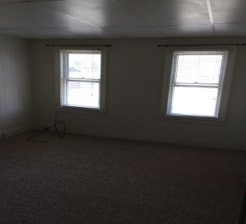 Building Photo - 715 W 2nd St Unit Upstairs - B Rental