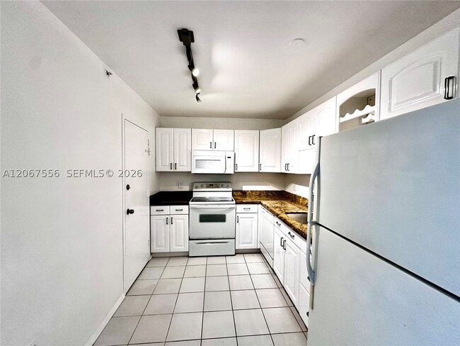 Photo - 400 Kings Point Dr Unit 714