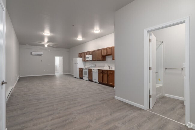 1BR, 1BA - 856SF