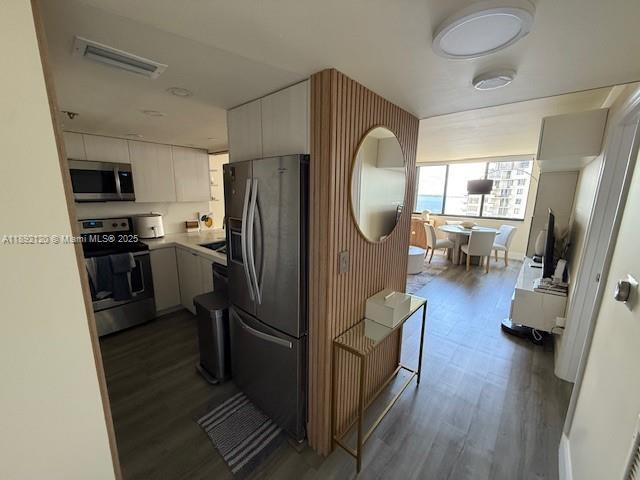 Photo - 540 Brickell Key Dr Unit 1205