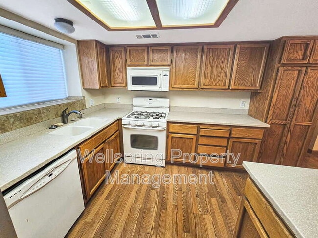 Photo - 821 Janelle Ct