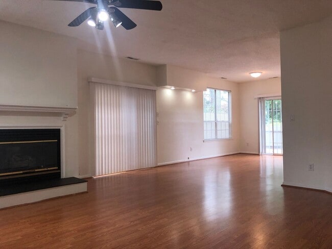 Photo - 4841 Strand Dr