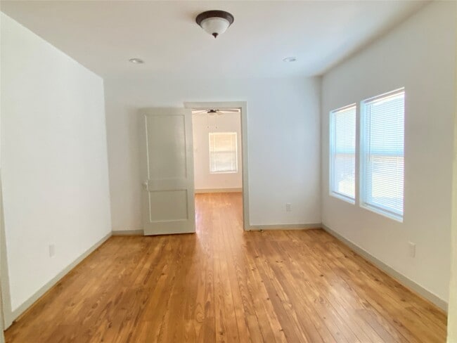 Photo - 826 Fowlkes St