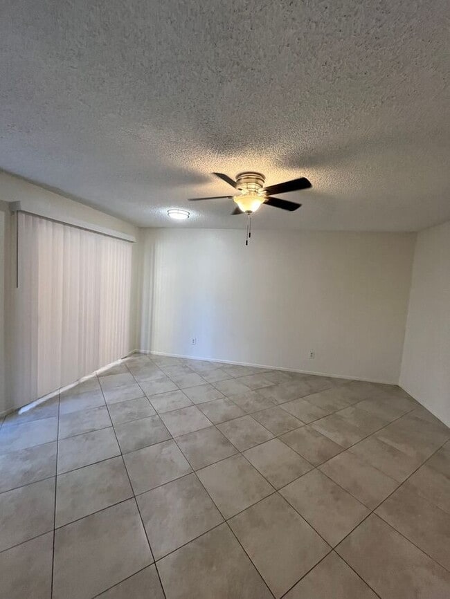 Building Photo - Welcome Home to El Diablo Apartments – 2 B...