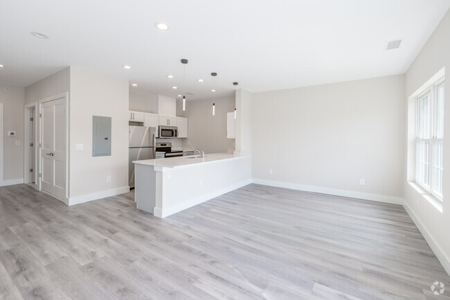 1BR, 1BA - Creek Road Flats Apartments