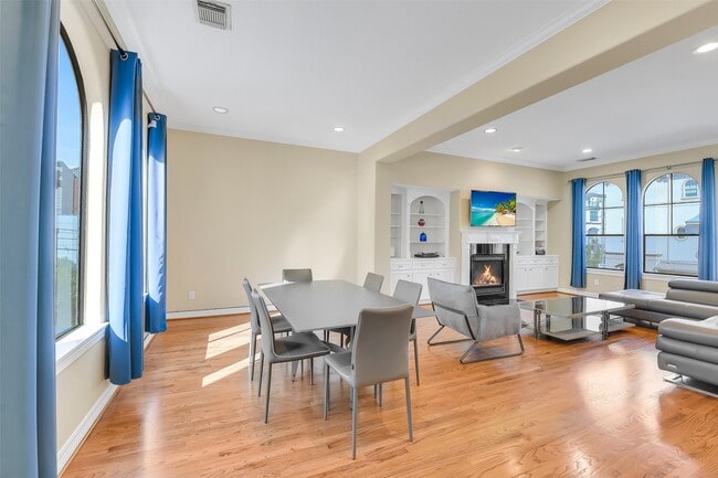 Photo - 1429 Utah St