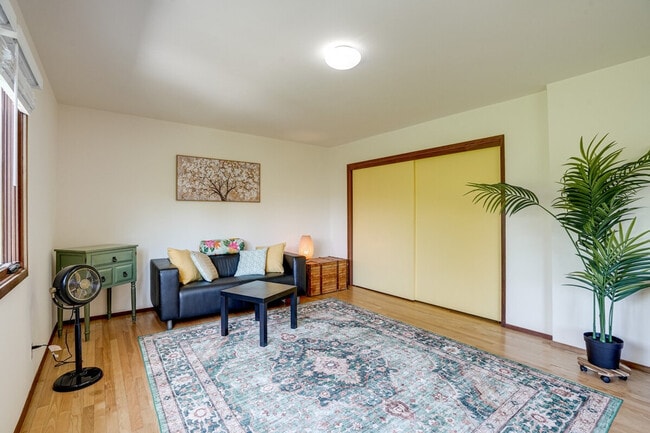 Photo - 714 Crestview Dr Unit ID1305267P