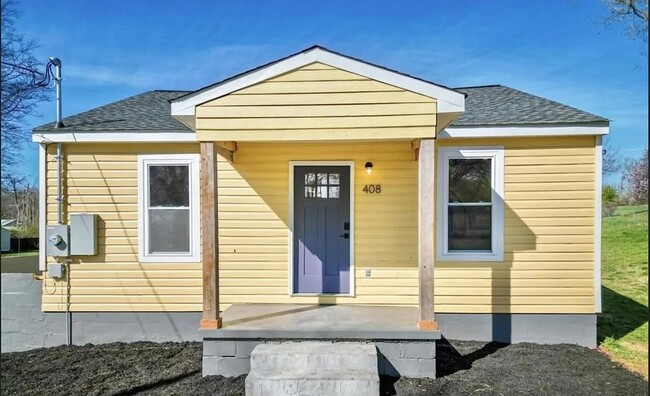 Building Photo - 408 Green Acres Dr Rental