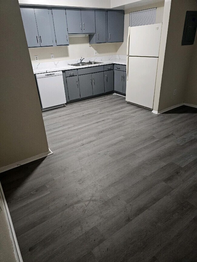 Photo - 1012 Bowe Pl