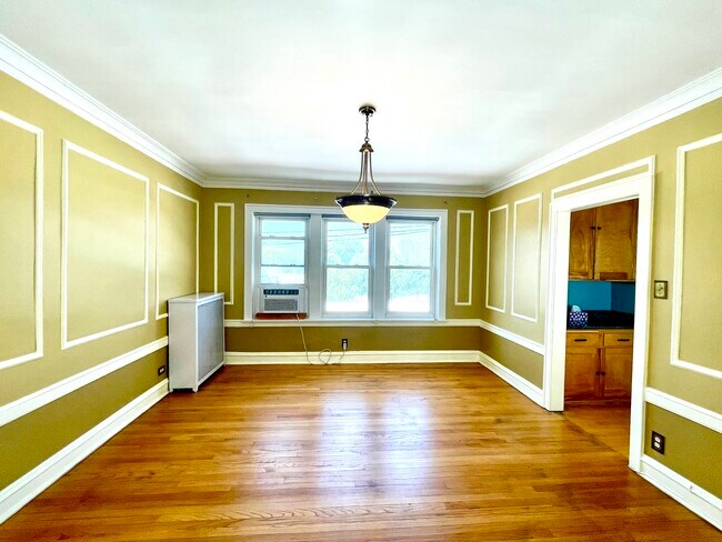 Photo - 680 Hinman Ave Unit 3F