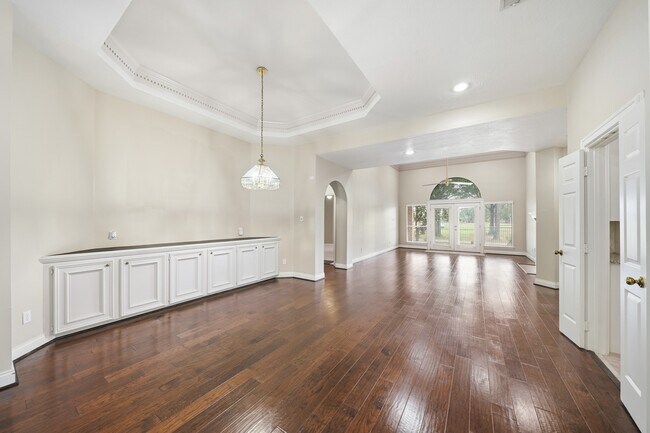 Photo - 38 Kelliwood Ct Cir