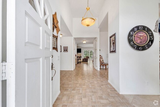 Building Photo - 5050 Golden Nugget Way Rental