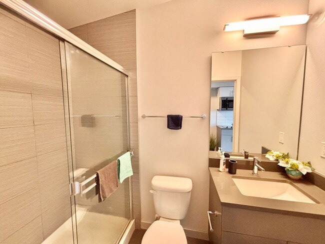 Photo - 5221 Ravenna Ave NE