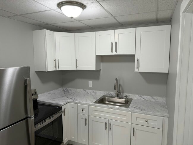 Photo - 137 Orange St Unit 1