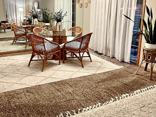 Photo - 9902 Fillmore St NE